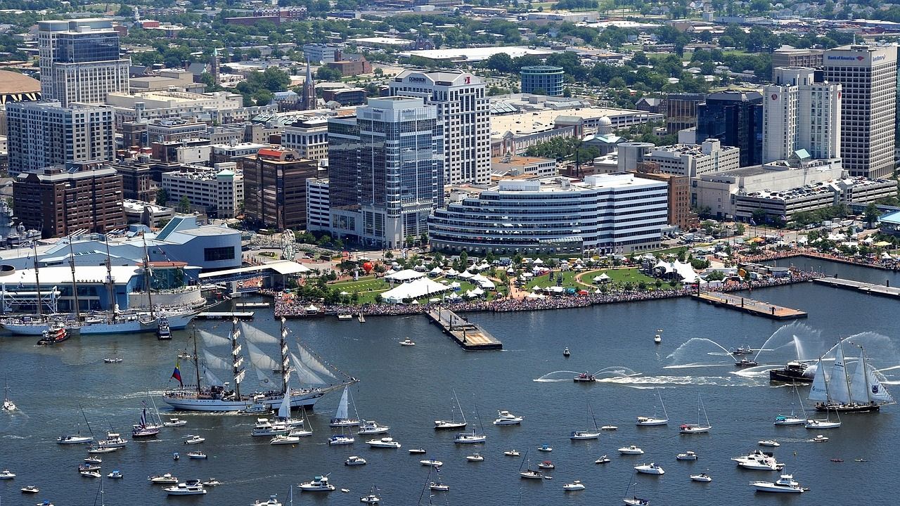 Pros and Cons of Living in Norfolk, VA - iStorage